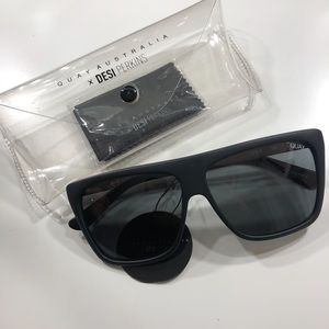 SALE* QuayxDesi on the low II in black